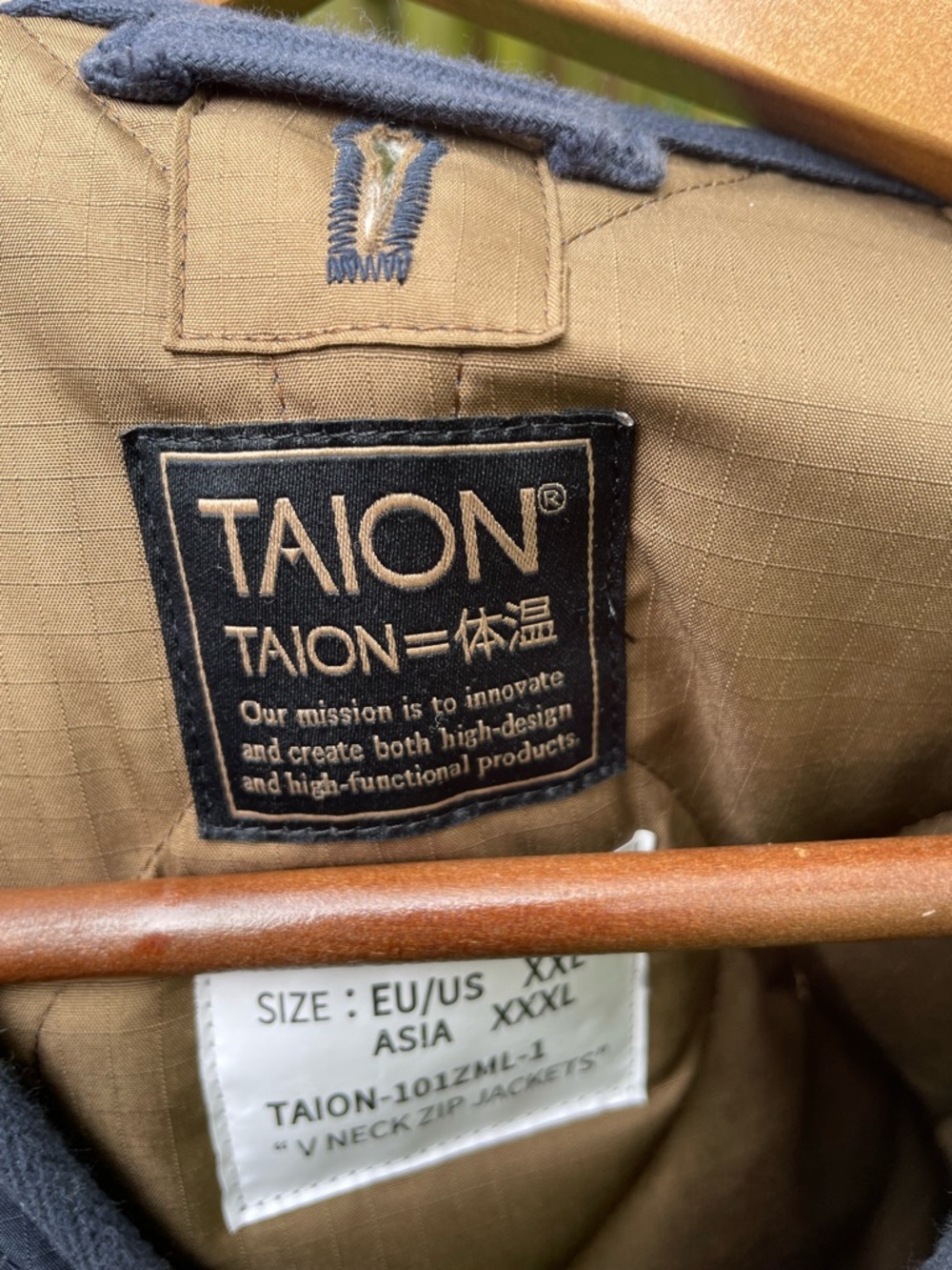 Taion down jacket - Picture 2 of 9